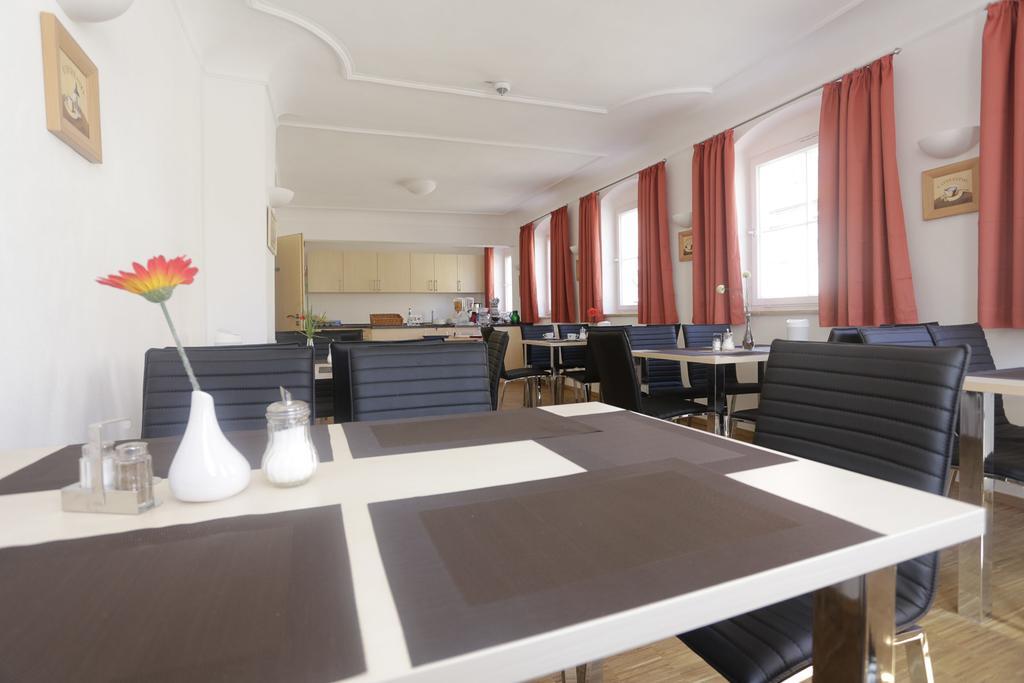 Altstadtpension Waltner Friedberg  Bagian luar foto